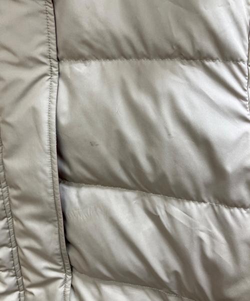 BLUE LABEL CRESTBRIDGE（ブルーレーベルクレストブリッジ）BLUE LABEL CRESTBRIDGE (ブルーレーベルクレストブリッジ) 裏チェックファー付きダウンジャケット ベージュ サイズ:40の古着・服飾アイテム