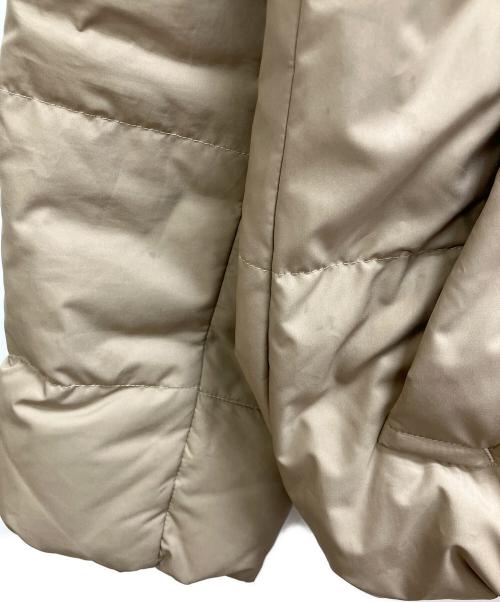 BLUE LABEL CRESTBRIDGE（ブルーレーベルクレストブリッジ）BLUE LABEL CRESTBRIDGE (ブルーレーベルクレストブリッジ) 裏チェックファー付きダウンジャケット ベージュ サイズ:40の古着・服飾アイテム