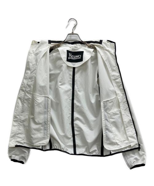HERNO（ヘルノ）HERNO (ヘルノ) ナイロンジャケット ホワイト サイズ:44の古着・服飾アイテム