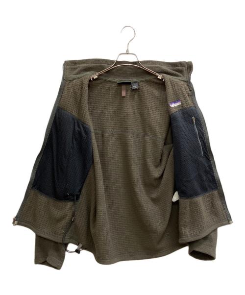 Patagonia（パタゴニア）Patagonia (パタゴニア) R3レギュレーターフリースジャケット カーキ サイズ:Sの古着・服飾アイテム