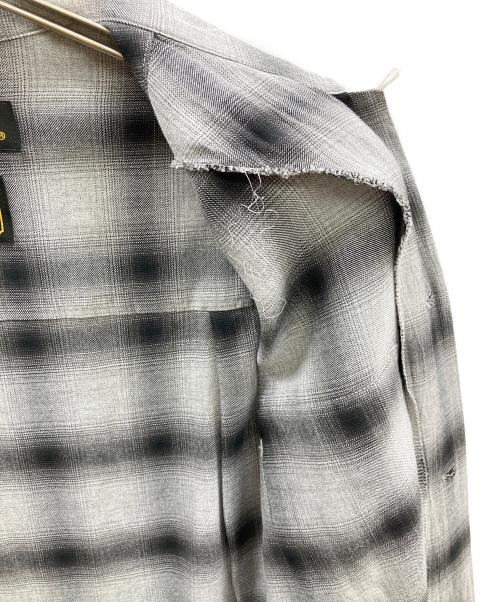 NEIGHBORHOOD（ネイバーフッド）NEIGHBORHOOD (ネイバーフッド) B&C R-SHIRT SS グレー サイズ:Mの古着・服飾アイテム