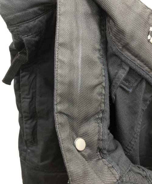 STONE ISLAND（ストーンアイランド）STONE ISLAND (ストーンアイランド) ロゴワッペンショートパンツ ブラック サイズ:W28の古着・服飾アイテム