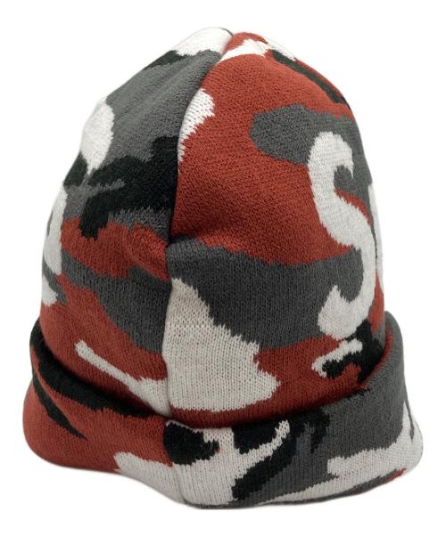 SUPREME（シュプリーム）Supreme (シュプリーム) Camo Big Logo Beanie レッド×グレーの古着・服飾アイテム