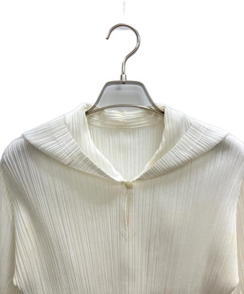 PLEATS PLEASE（プリーツプリーズ）PLEATS PLEASE (プリーツプリーズ) プリーツパーカー ホワイト サイズ:3の古着・服飾アイテム