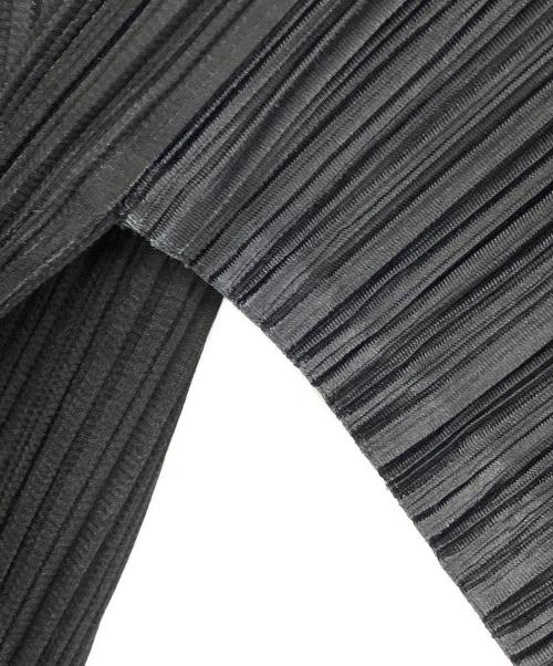 PLEATS PLEASE（プリーツプリーズ）PLEATS PLEASE (プリーツプリーズ) プリーツハイネックカットソー ブラック サイズ:3の古着・服飾アイテム