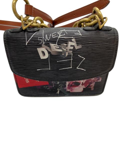 DIESEL（ディーゼル）DIESEL (ディーゼル) Graffiti Ormelle Crossbody ブラックの古着・服飾アイテム