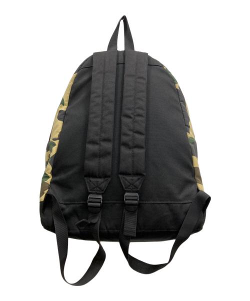 A BATHING APE（アベイシングエイプ）A BATHING APE (アベイシングエイプ) カモフラリュック カーキの古着・服飾アイテム