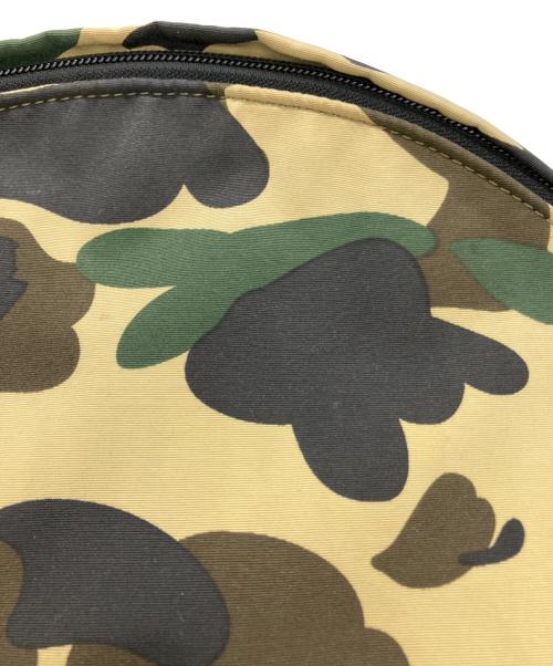 A BATHING APE（アベイシングエイプ）A BATHING APE (アベイシングエイプ) カモフラリュック カーキの古着・服飾アイテム