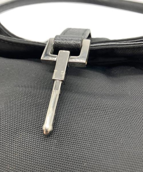 GUCCI（グッチ）GUCCI (グッチ) ワンショルダーバッグ ブラックの古着・服飾アイテム