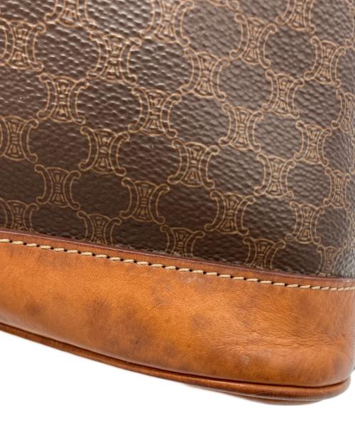 CELINE（セリーヌ）CELINE (セリーヌ) マカダムトリオンフ巾着ショルダーバッグ ブラウンの古着・服飾アイテム