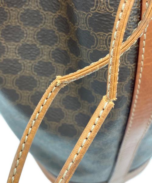 CELINE（セリーヌ）CELINE (セリーヌ) マカダムトリオンフ巾着ショルダーバッグ ブラウンの古着・服飾アイテム