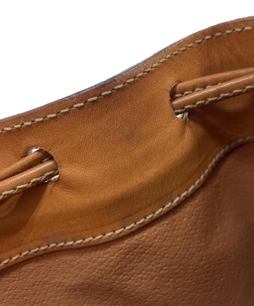 CELINE（セリーヌ）CELINE (セリーヌ) マカダムトリオンフ巾着ショルダーバッグ ブラウンの古着・服飾アイテム