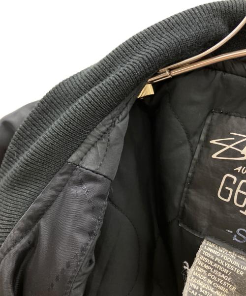 stussy（ステューシー）stussy (ステューシー) モノグラムMA-1ジャケット ブラック サイズ:Sの古着・服飾アイテム