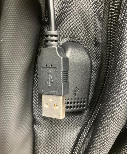 AMERICAN TOURISTER（アメリカンツーリスター）AMERICAN TOURISTER (アメリカンツーリスター) リュック ブラックの古着・服飾アイテム