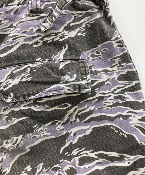 WTAPS（ダブルタップス）WTAPS (ダブルタップス) タイガーカモ柄カーゴパンツ パープル サイズ:不明の古着・服飾アイテム