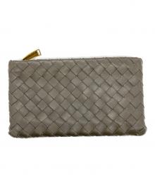 BOTTEGA VENETA（ボッテガベネタ）の古着「イントレチャートポーチ」｜カーキ