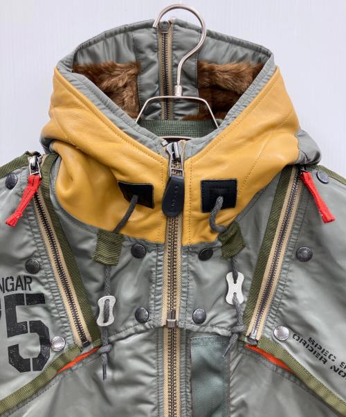 AVIREX（アヴィレックス）AVIREX (アヴィレックス) MA-1 REMODEL カーキ サイズ:Mの古着・服飾アイテム
