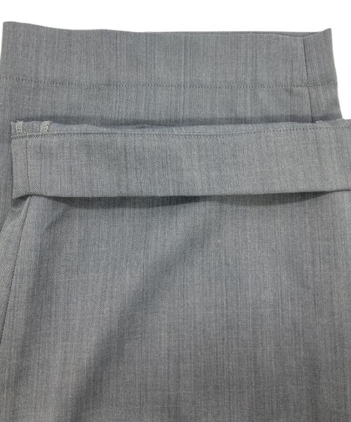 MARKA（マーカ）MARKA (マーカ) OFFICER PANTS 2TUCK WIDE WOOL TROPICAL MELANGE グレー サイズ:3の古着・服飾アイテム