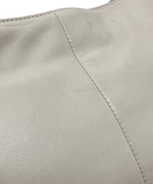 LOEWE（ロエベ）LOEWE (ロエベ) ハンドバッグ アイボリーの古着・服飾アイテム