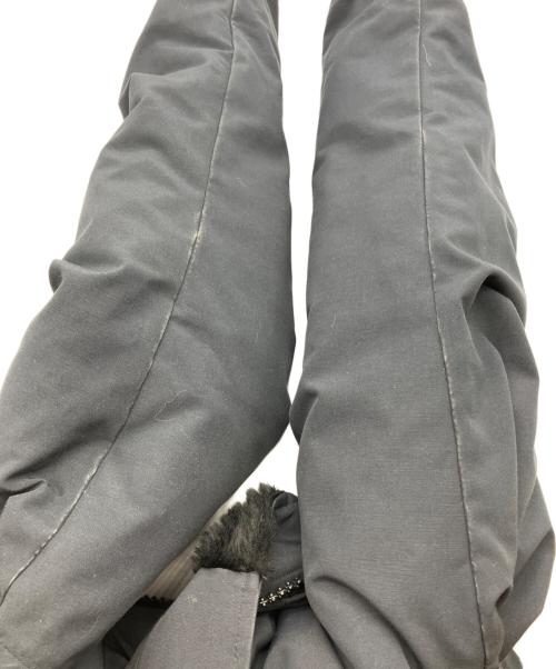 CANADA GOOSE（カナダグース）CANADA GOOSE (カナダグース) BRONTE PARKA ネイビー サイズ:Sの古着・服飾アイテム