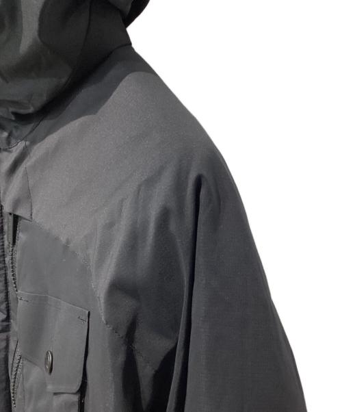 WHITE MOUNTAINEERING（ホワイトマウンテ二アニング）WHITE MOUNTAINEERING (ホワイトマウンテ二アニング) GORE-TEX DOWN JACKET ブラック サイズ:1の古着・服飾アイテム