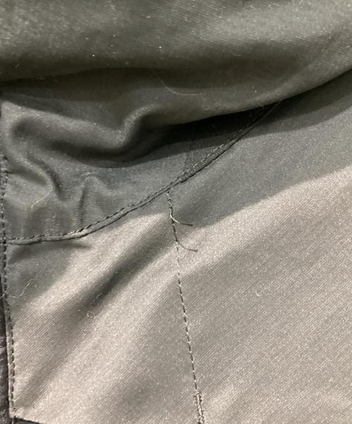WHITE MOUNTAINEERING（ホワイトマウンテ二アニング）WHITE MOUNTAINEERING (ホワイトマウンテ二アニング) GORE-TEX DOWN JACKET ブラック サイズ:1の古着・服飾アイテム