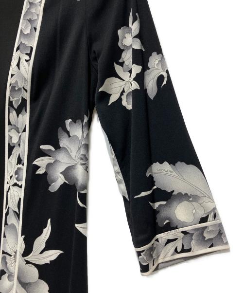 LEONARD FASHION（レオナールファッション）LEONARD FASHION (レオナールファッション) カンカン素材 花柄ワンピース ブラック サイズ:38の古着・服飾アイテム