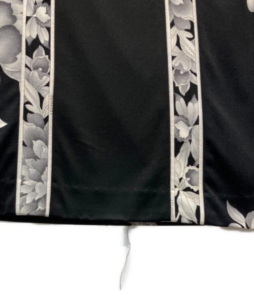 LEONARD FASHION（レオナールファッション）LEONARD FASHION (レオナールファッション) カンカン素材 花柄ワンピース ブラック サイズ:38の古着・服飾アイテム