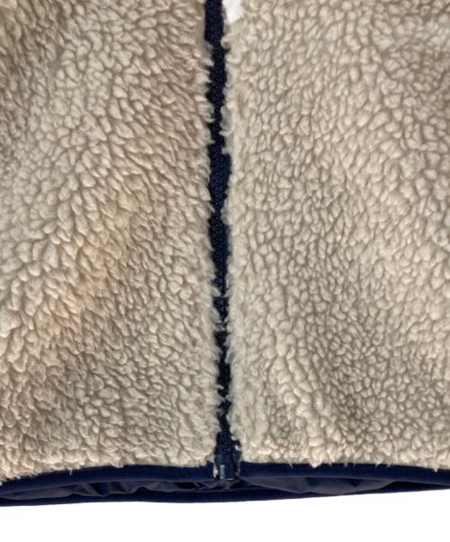 Patagonia（パタゴニア）Patagonia (パタゴニア) キッズ・リバーシブル・レディ・フレディ・フーディ ベージュ サイズ:XXL 　16-18の古着・服飾アイテム