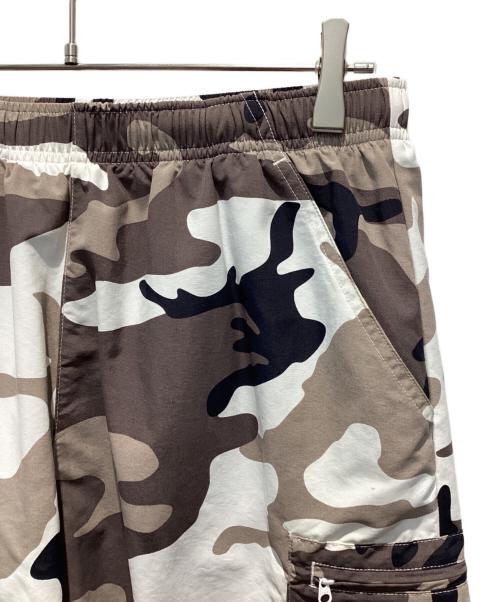 SUPREME（シュプリーム）Supreme (シュプリーム) Cargo Water Short Snow Camo ブラウン サイズ:Mの古着・服飾アイテム