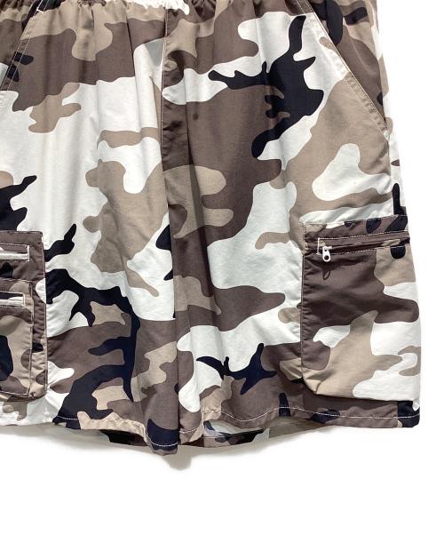 SUPREME（シュプリーム）Supreme (シュプリーム) Cargo Water Short Snow Camo ブラウン サイズ:Mの古着・服飾アイテム