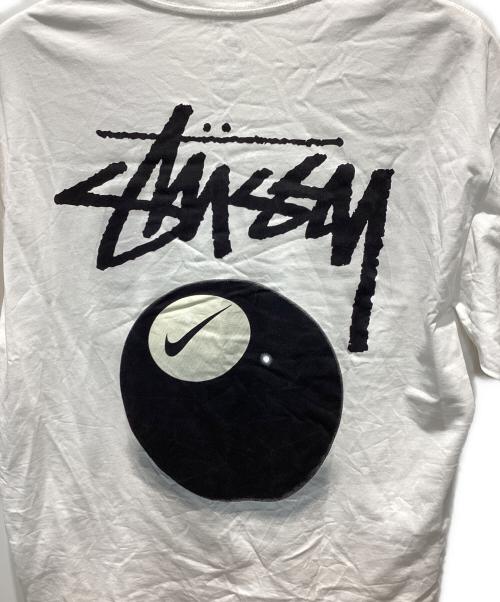 NIKE（ナイキ）NIKE (ナイキ) stussy (ステューシー) 8 Ball Tシャツ ホワイト サイズ:Lの古着・服飾アイテム
