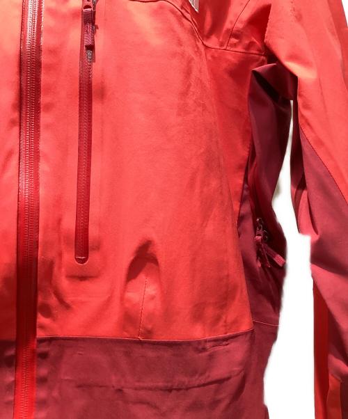 THE NORTH FACE（ザ ノース フェイス）THE NORTH FACE (ザ ノース フェイス) AMA DABLAM JACKET レッド サイズ:Lの古着・服飾アイテム
