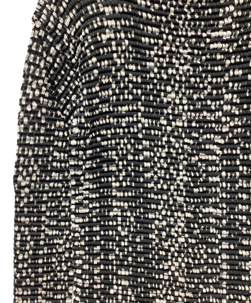 ISSEY MIYAKE（イッセイミヤケ）ISSEY MIYAKE (イッセイミヤケ) プリーツカットソー グレー サイズ:Lの古着・服飾アイテム