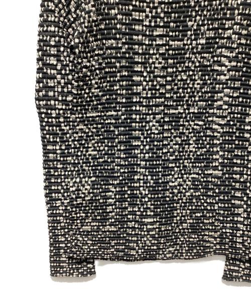 ISSEY MIYAKE（イッセイミヤケ）ISSEY MIYAKE (イッセイミヤケ) プリーツカットソー グレー サイズ:Lの古着・服飾アイテム