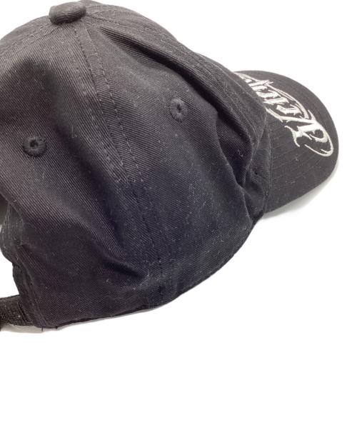 VETEMENTS（ヴェトモン）VETEMENTS (ヴェトモン) Metal Logo Cap ブラックの古着・服飾アイテム