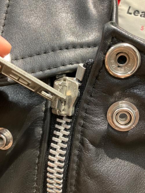 666 LEATHER WEAR（666レザーウェア）666 LEATHER WEAR (トリプルシックス レザーウェア) 裏地タータンチェックライダースジャケット ブラック サイズ:38の古着・服飾アイテム