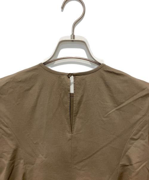 theory luxe（セオリーリュクス）theory luxe (セオリーリュクス) 半袖ワンピース ベージュ サイズ:38の古着・服飾アイテム