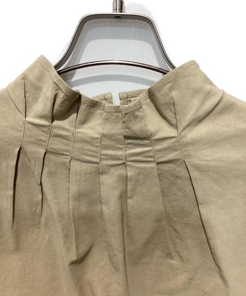 theory luxe（セオリーリュクス）theory luxe (セオリーリュクス) Lush Linen Shayne Blouse ベージュ サイズ:38の古着・服飾アイテム