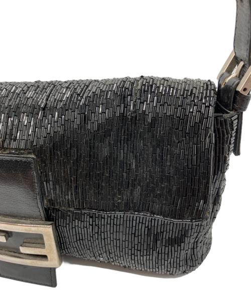 FENDI（フェンディ）FENDI (フェンディ) ショルダーバッグ ブラックの古着・服飾アイテム