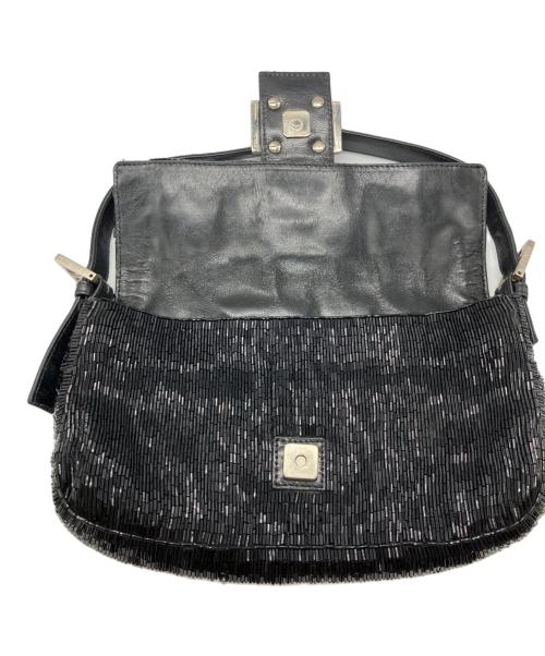 FENDI（フェンディ）FENDI (フェンディ) ショルダーバッグ ブラックの古着・服飾アイテム