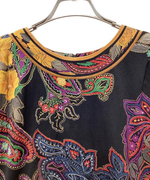 LEONARD FASHION（レオナールファッション）LEONARD FASHION (レオナールファッション) シルク混フラワーペイズリーワンピース ブラック サイズ:Lの古着・服飾アイテム