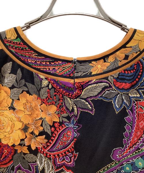 LEONARD FASHION（レオナールファッション）LEONARD FASHION (レオナールファッション) シルク混フラワーペイズリーワンピース ブラック サイズ:Lの古着・服飾アイテム