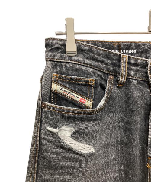 DIESEL（ディーゼル）DIESEL (ディーゼル) D-RISEデニムパンツ グレー サイズ:ｗ２６ｌ３０の古着・服飾アイテム
