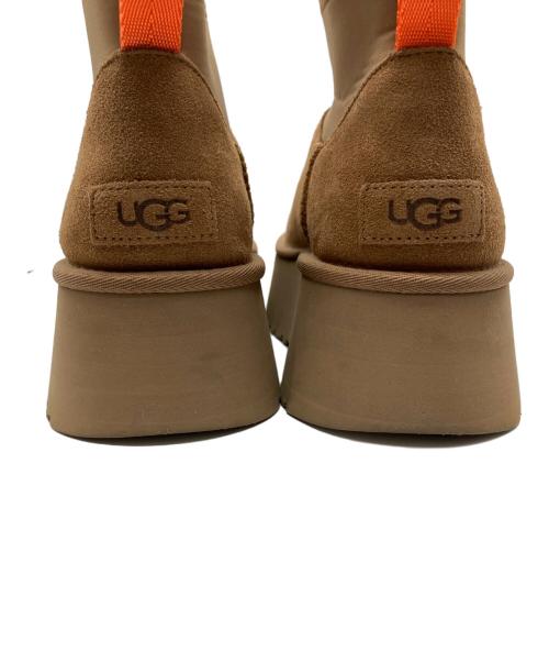 UGG（アグ）UGG (アグ) CLASSIC MINI DIPPER ベージュ サイズ:24の古着・服飾アイテム