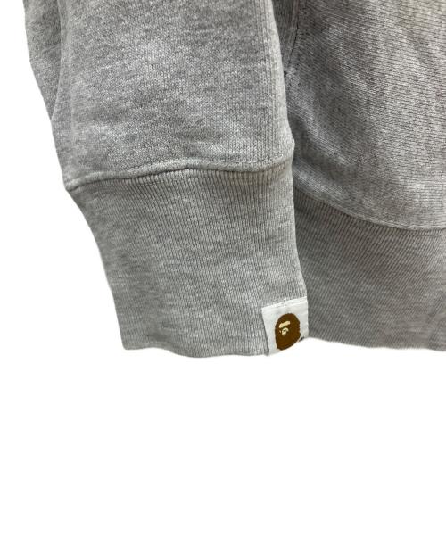 Aape BY A BATHING APE（エーエイプ バイ アベイシングエイプ）Aape BY A BATHING APE (エーエイプ バイ アベイシングエイプ) NEIGHBORHOOD (ネイバーフッド) コラボプリントスウェット グレー サイズ:Mの古着・服飾アイテム