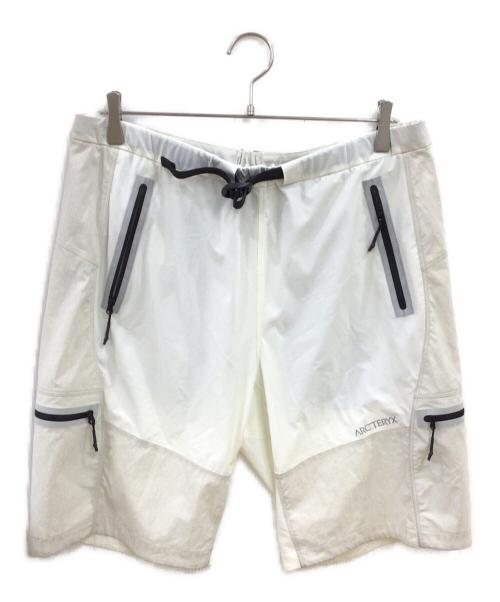 ARC'TERYX（アークテリクス）ARC'TERYX (アークテリクス) ハングドッグショーツ ホワイト サイズ:Mの古着・服飾アイテム
