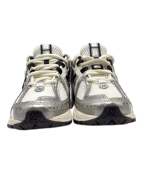 NEW BALANCE（ニューバランス）NEW BALANCE (ニューバランス) M1906RER ホワイト サイズ:24.5cm 未使用品の古着・服飾アイテム