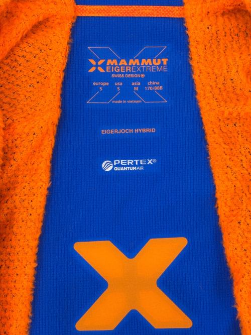 MAMMUT（マムート）MAMMUT (マムート) アイガーヨッホ IN ハイブリッド ジャケット ブルー サイズ:Asia M 未使用品の古着・服飾アイテム