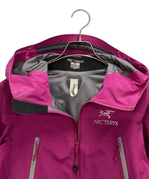 ARC'TERYX（アークテリクス）ARC'TERYX (アークテリクス) Beta LT Jacket Women's パープル サイズ:Sの古着・服飾アイテム